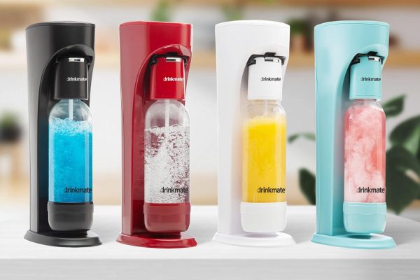 بطری آب DrinkMate OmniFizz Sparkling Water and Soda Maker, Carbonates Any Drink Without Diluting It, CO2 Cylinder Not Included (Royal Red) - تصویر 6