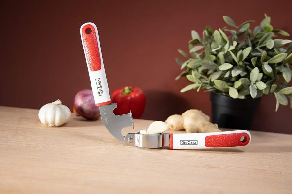 سیر له کن Delcasa Garlic Press With Plastic Handle - Super Easy To Clean - Crush Garlic & Ginger With Ease – All-In-One Mincer & Squeezer - Hand Tool For Professional Restaurant & Home Kitchen - تصویر 9