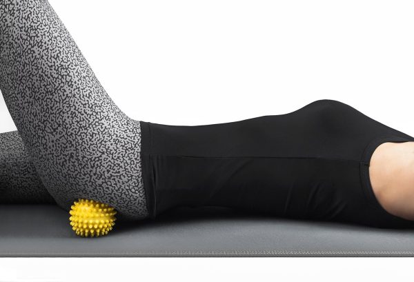 ماساژور ورزشی  OCTOROX Spiky Massage Balls for Feet, Back, Hands, Muscles - 3 Soft to Firm Spiked Massager Rollers for Plantar Fasciitis, Exercise, Neuro-Balance, Physical Therapy, 3-inch - تصویر 6